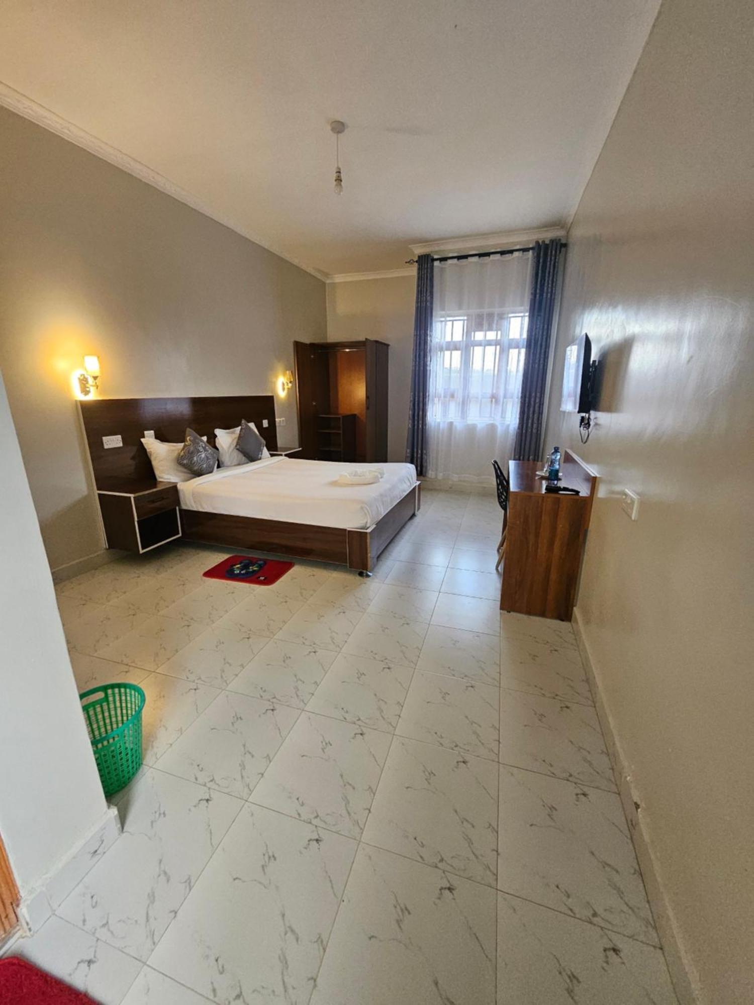 Grand Amoena Guest House نيفاشا المظهر الخارجي الصورة